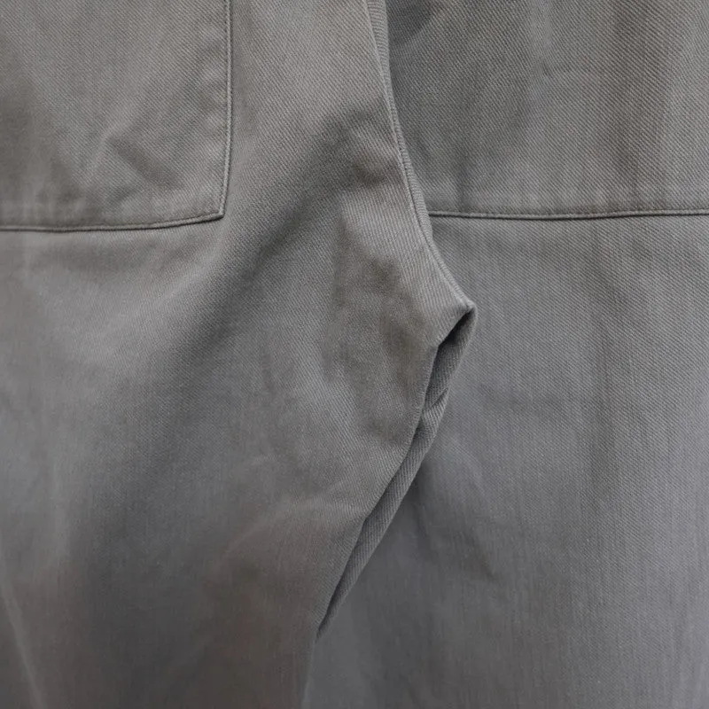 flap pocket cuffed trousers