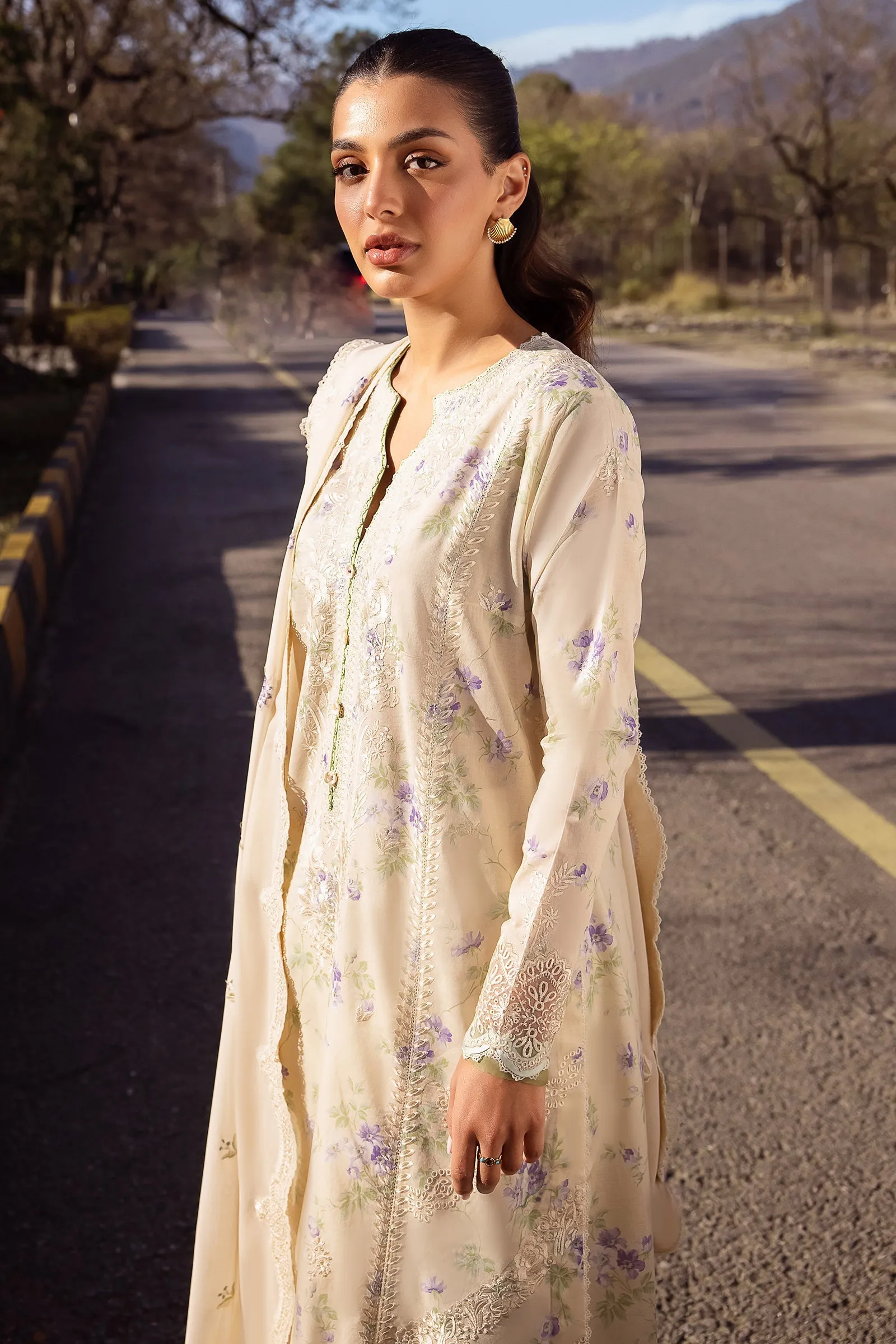 Zaha Luxury Lawn Collection 2024 – ASEMA (ZL24-04 B)