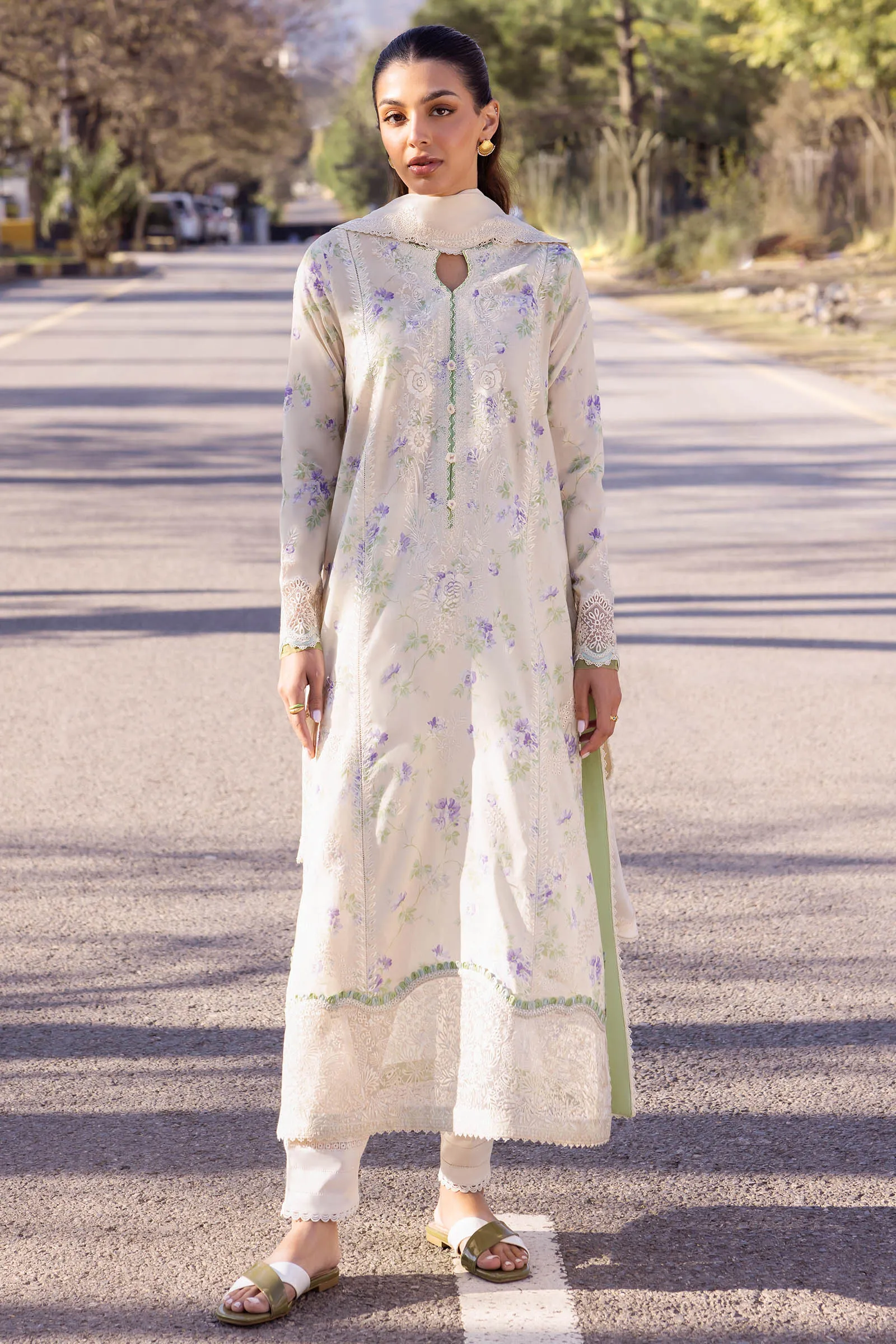 Zaha Luxury Lawn Collection 2024 – ASEMA (ZL24-04 B)